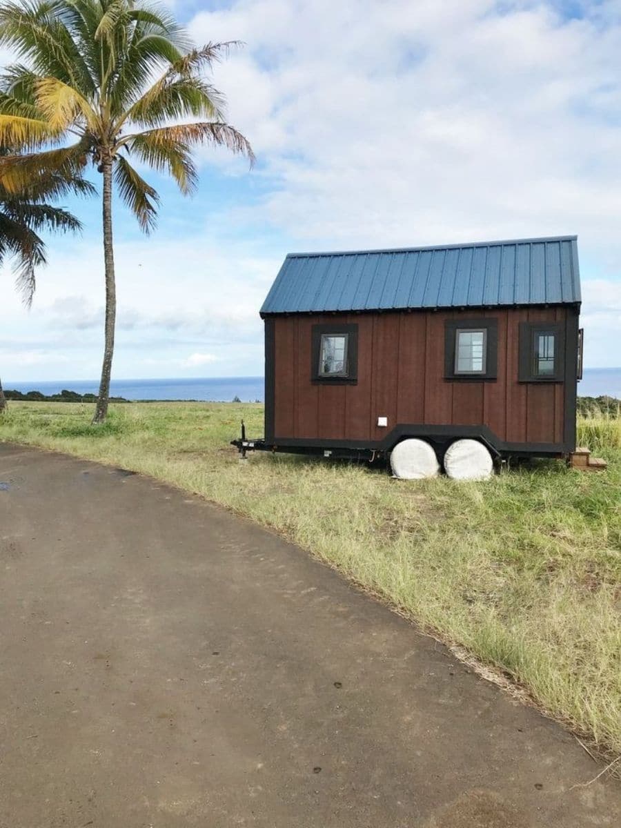 Hawaiian Tiny Cedar Cabin on Wheels - Tiny Houses