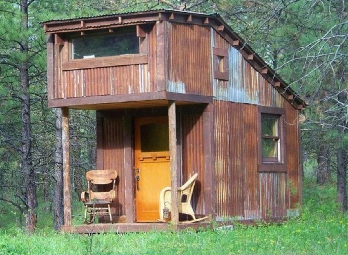 Potomatic Tiny Cabin House