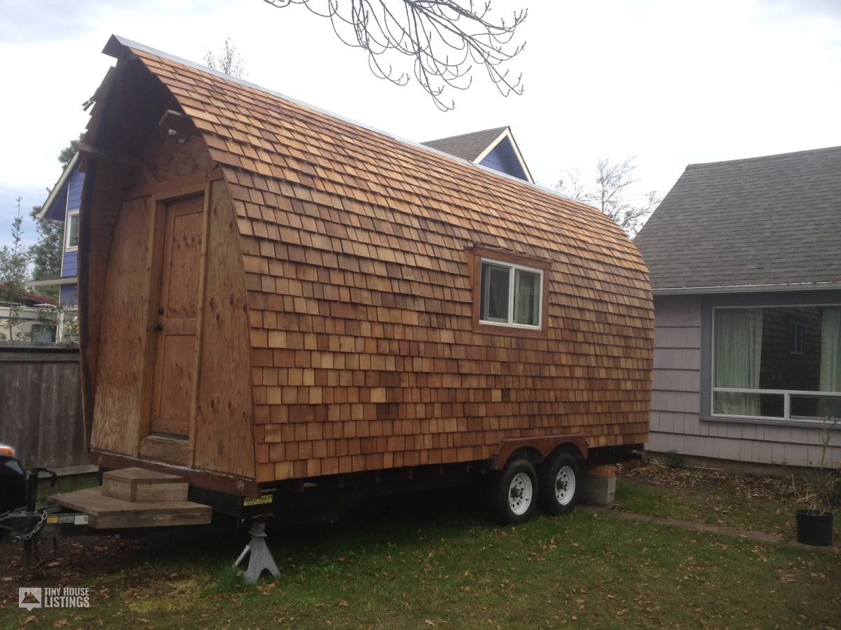 Tiny house with Cedar shingles finish on wheels