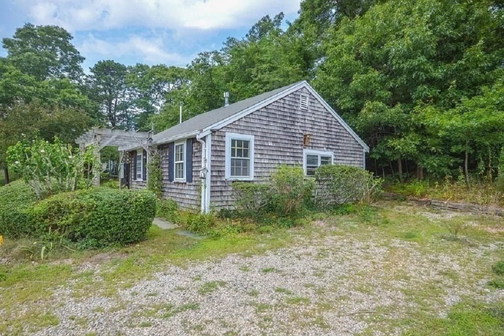 12 Interesting Tiny Houses For Sale In Massachusetts That You Can Buy ...