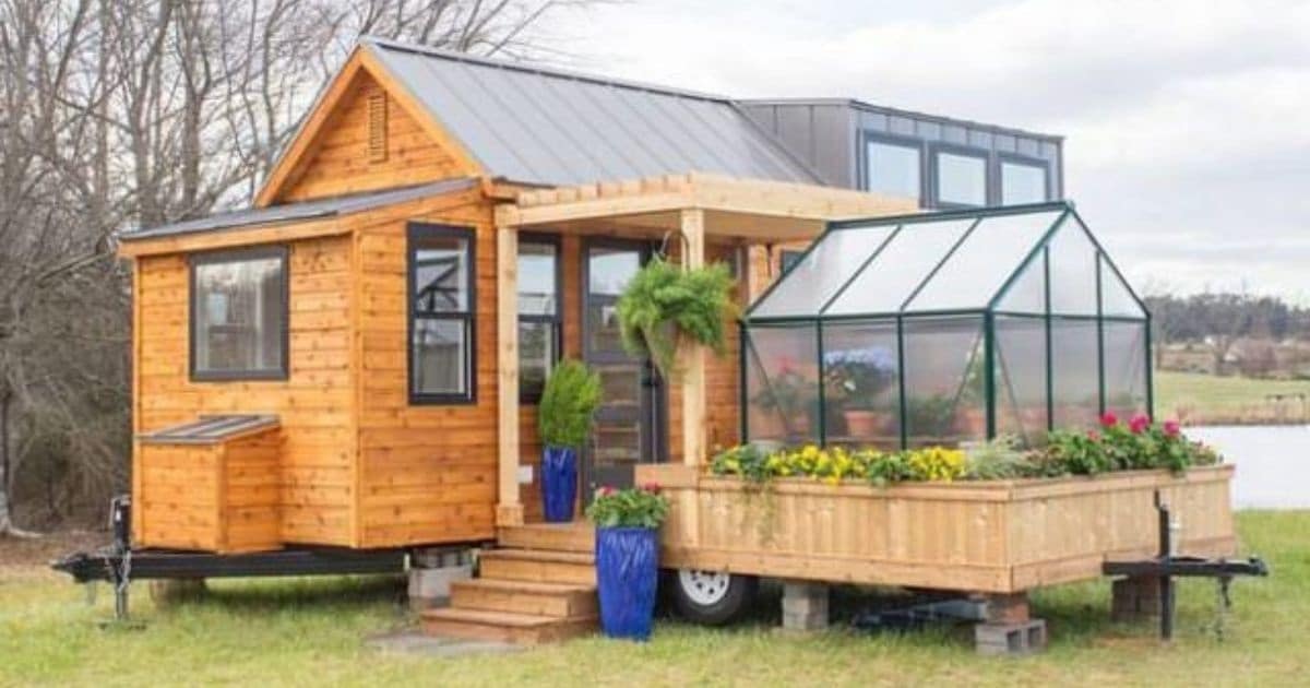 Tiny house with green house
