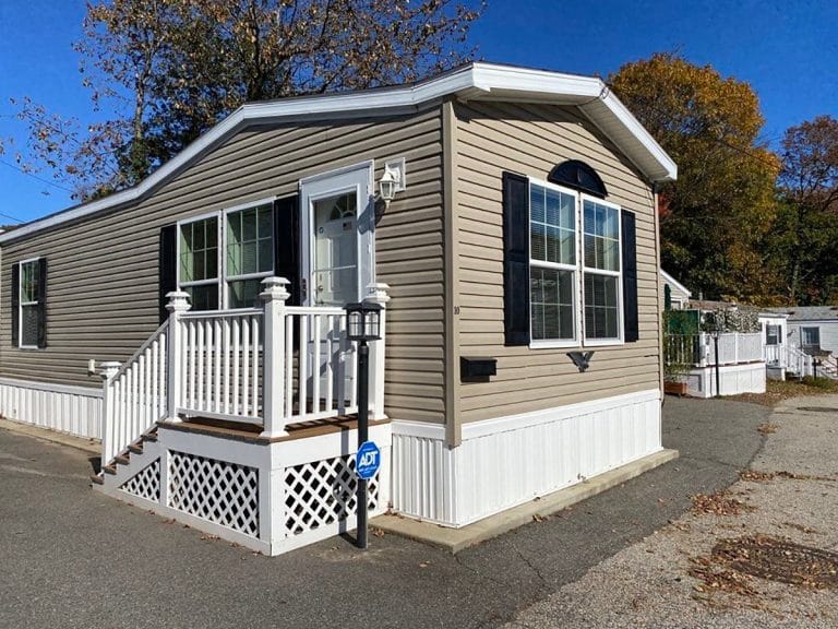 12 Interesting Tiny Houses For Sale In Massachusetts That You Can Buy ...