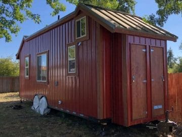 Featured Image of 26' Tiny Home Has Three Sleeping Areas