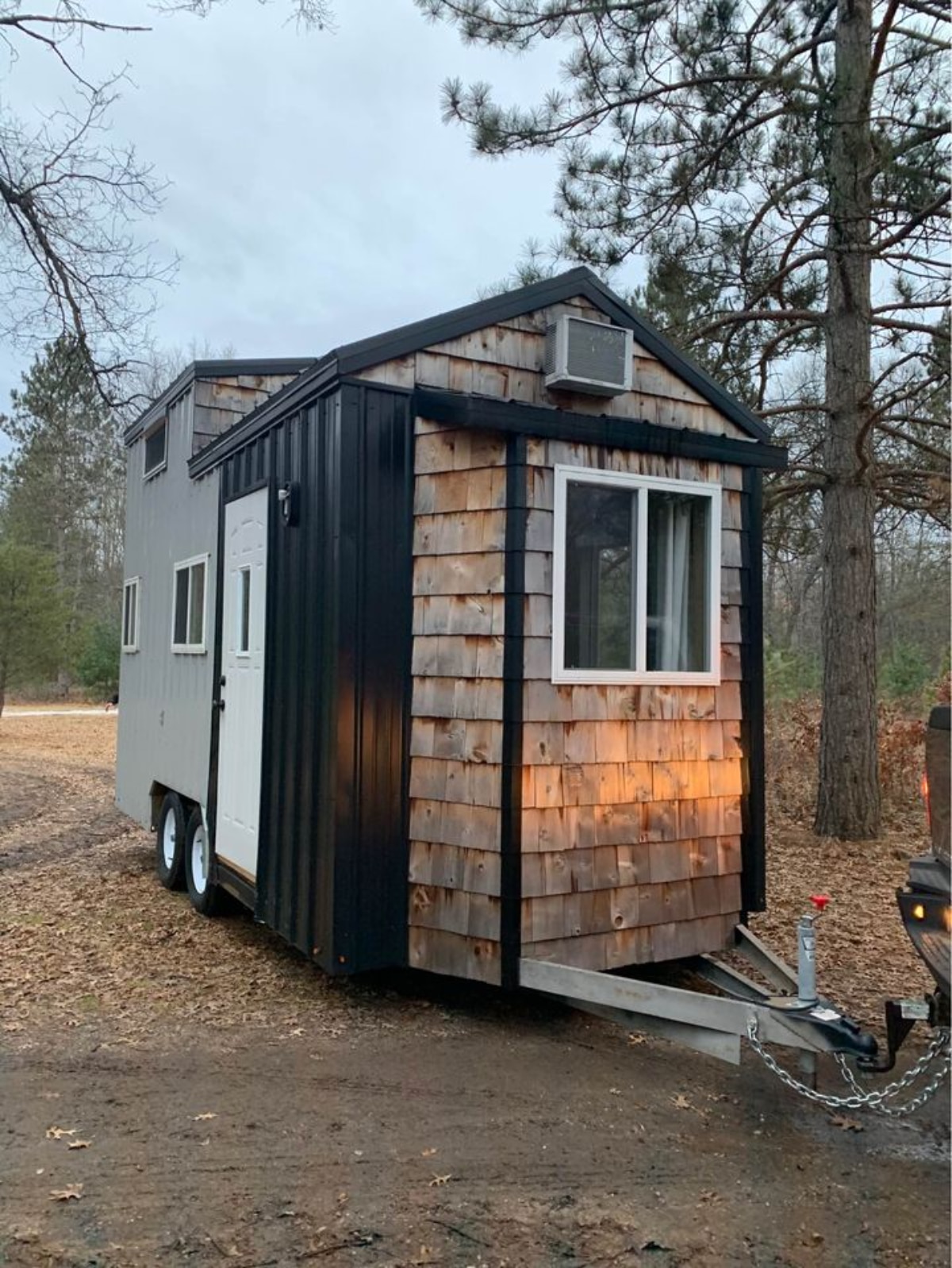 Side view image of 180 sf Adorable Tiny House on Wheels