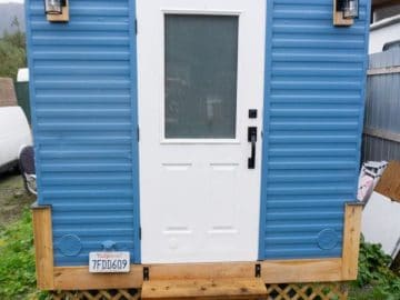Featured Image of Compact 16′ Tiny Home Up For Less Than $30k