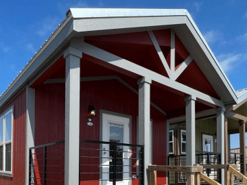 Featured Image of 32' Ranch Style Tiny Home Has a Deck
