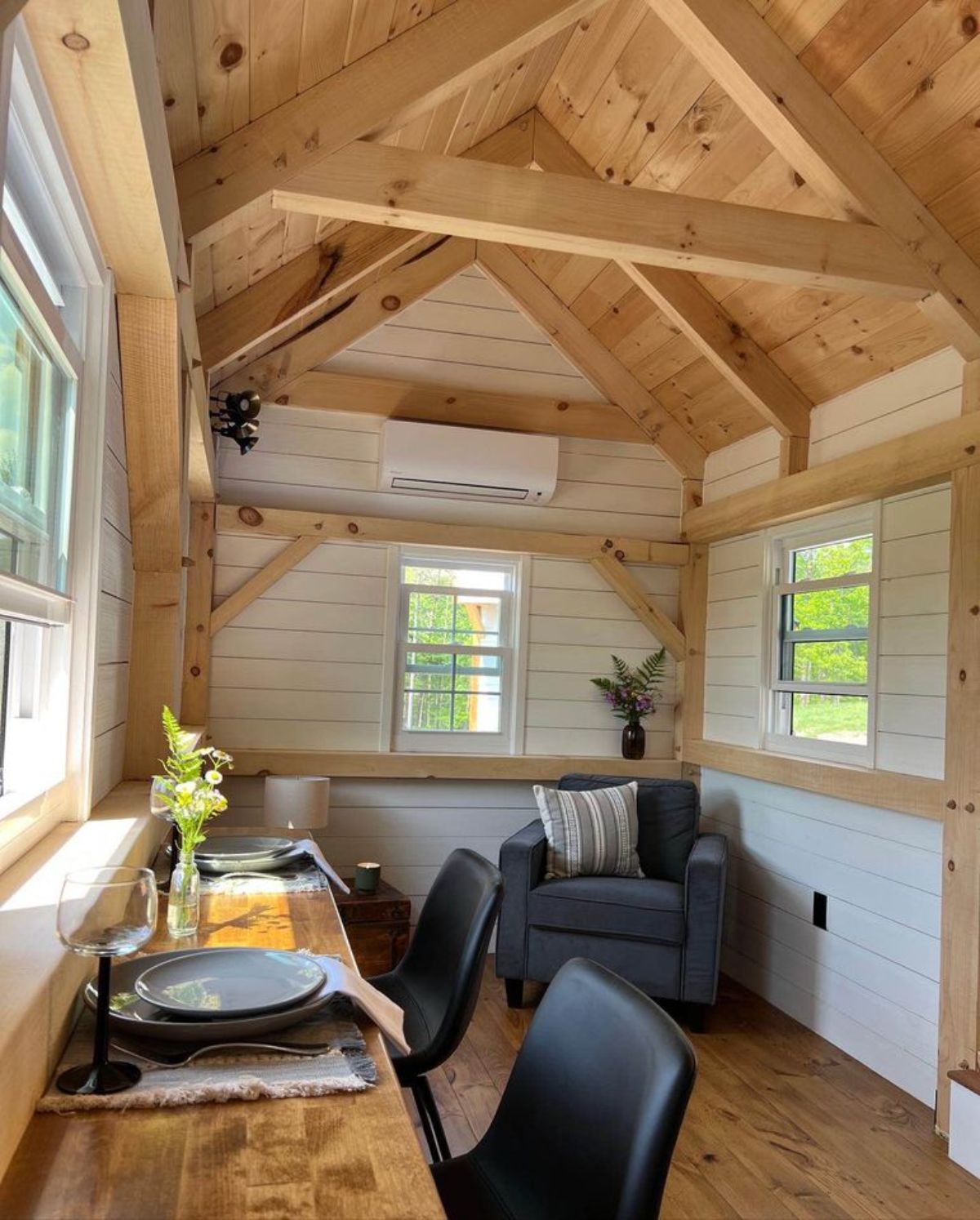 This 26’ Timber Framed Tiny House comes with many appliances including split air condition unit