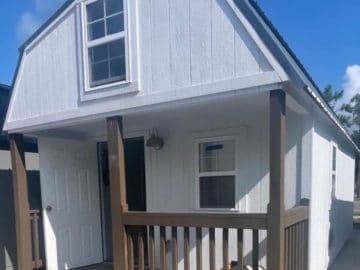 Featured Img of 24’ Tiny Cottage With Two Lofts For Just $35k
