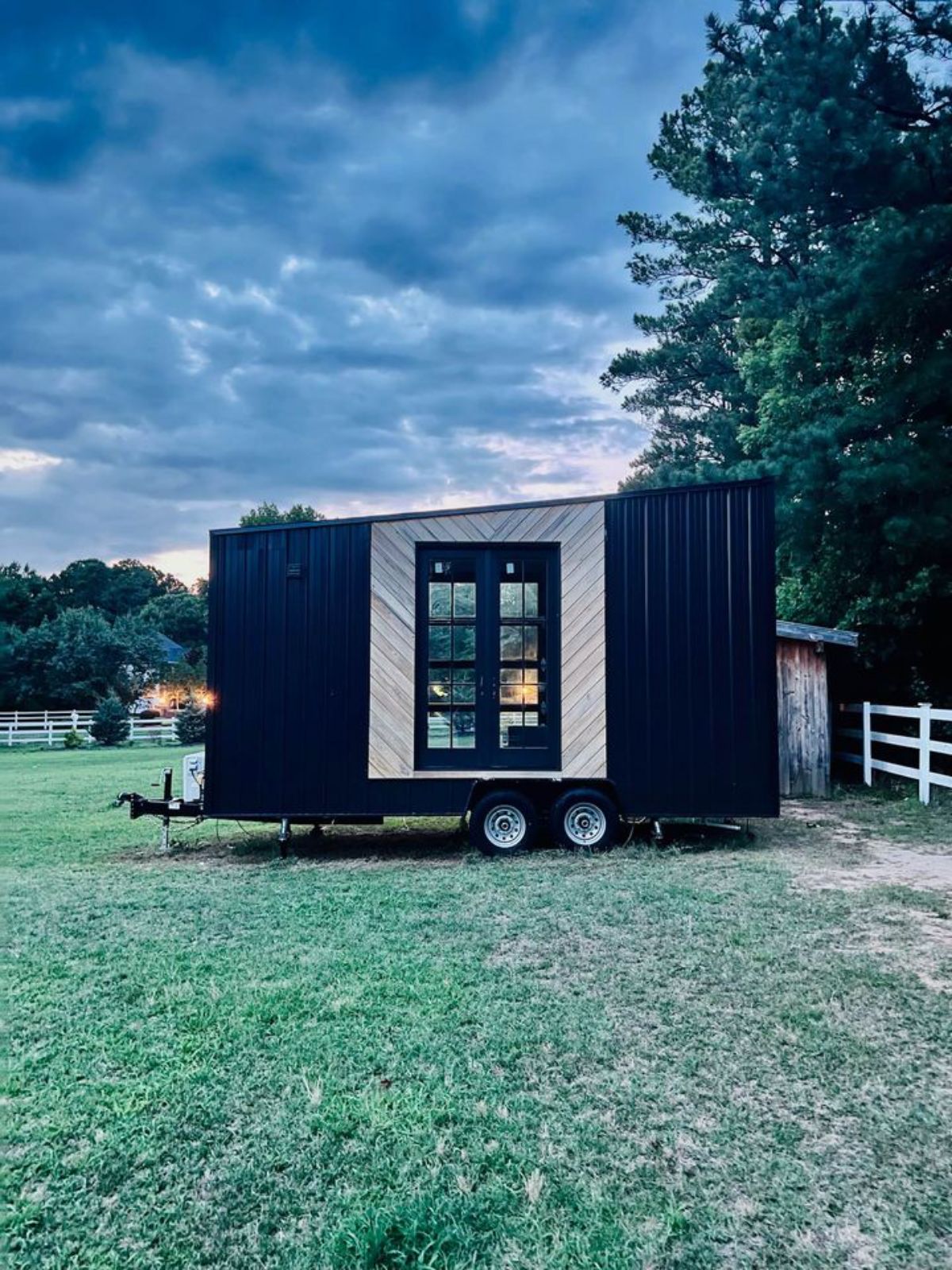 Huge windows of 22’ Luxury Tiny House makes it more brighter