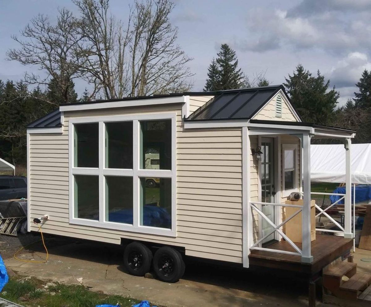 Stunning exterior of 24’ Tiny House Can Be Your Studio or Workspace