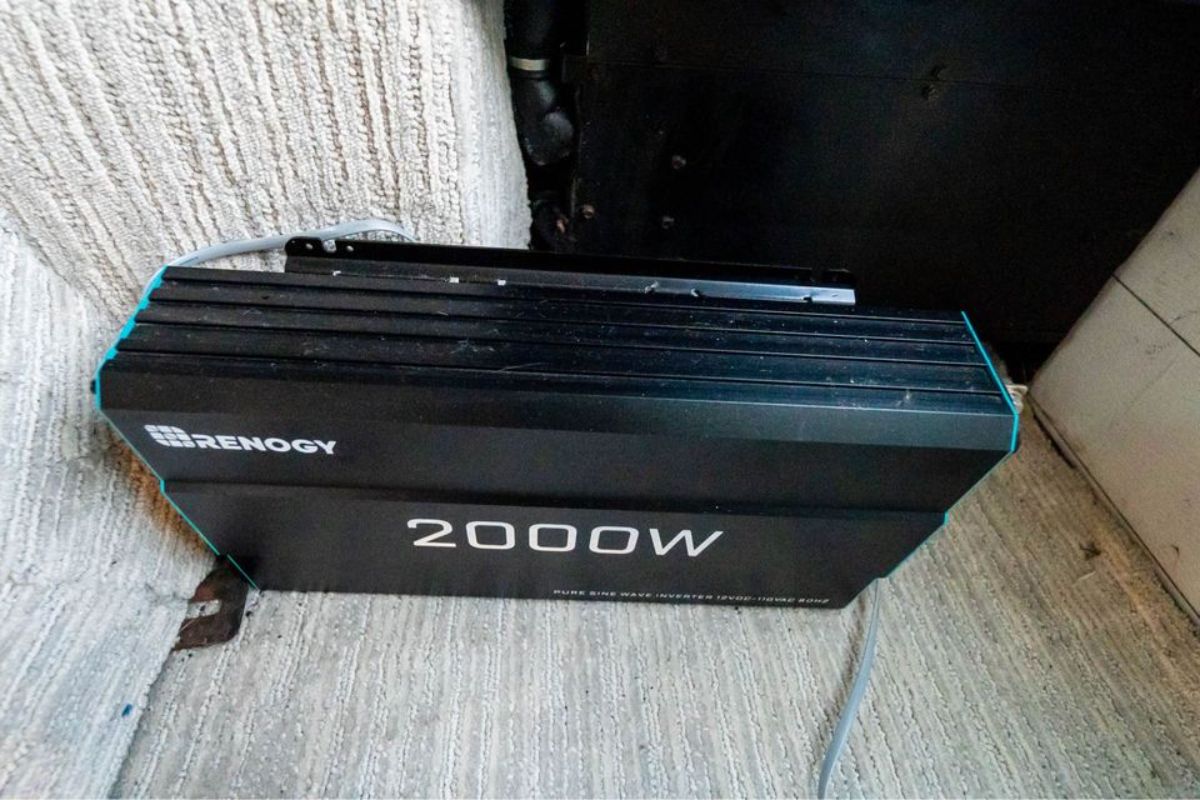 New 2000W battery is also included into the deal