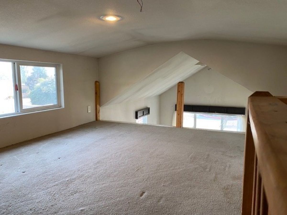 Loft bedroom is also spacious and can accommodate queen mattress still some extra space left
