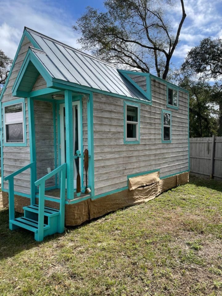 Tiny Beach Cottage has Luxury Features To Boot - Tiny Houses