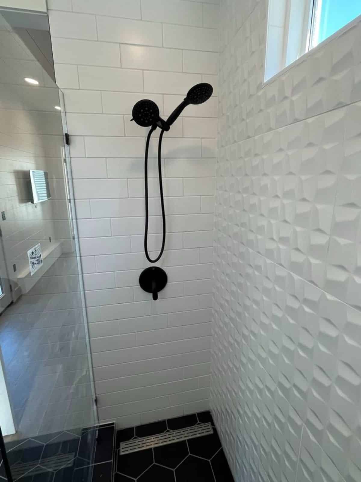 Seperate shower cube with white walls