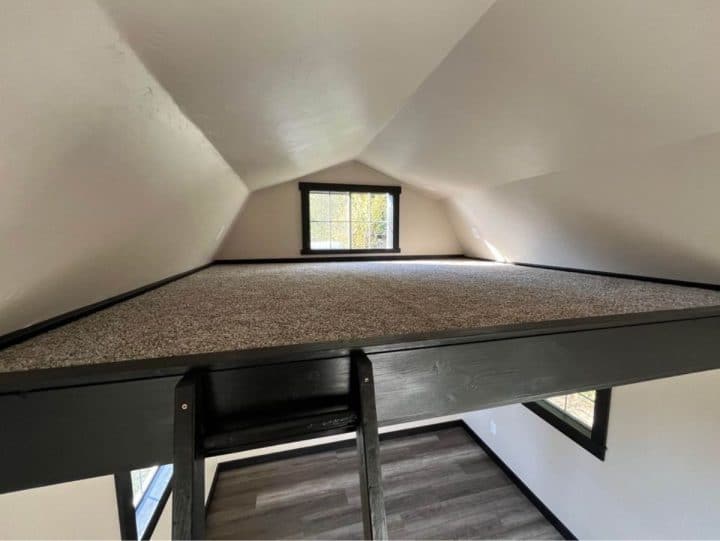 24' Cabin Tiny House Is a DIY Dream Come True! - Tiny Houses