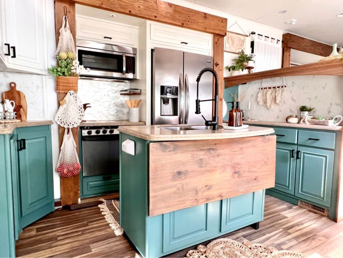 Well organized and amazing kitchen of Four Seasons Tiny Home