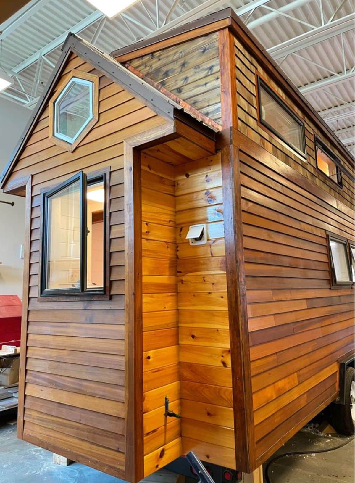 Huge windows of 1 Bedroom Tiny House from outside