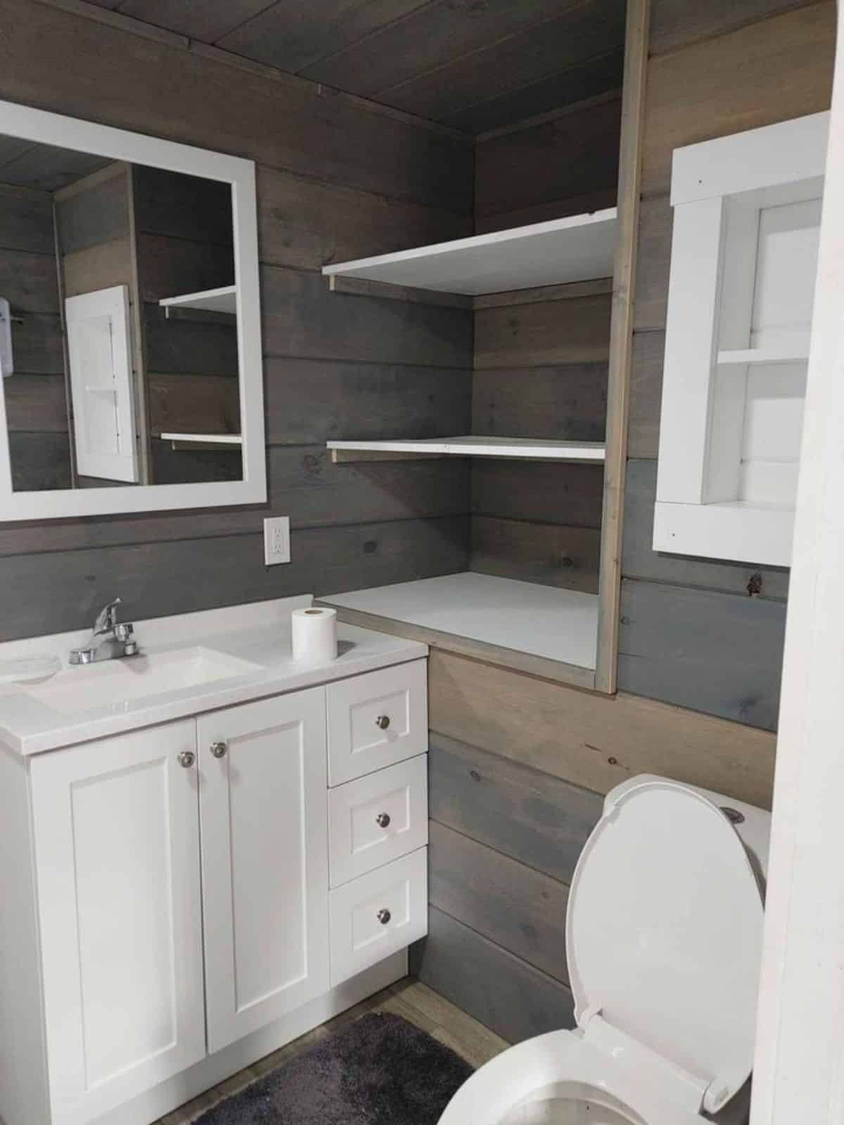 Storage in bathroom to keep clothes and other items