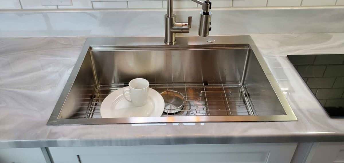Large sink in the kitchen