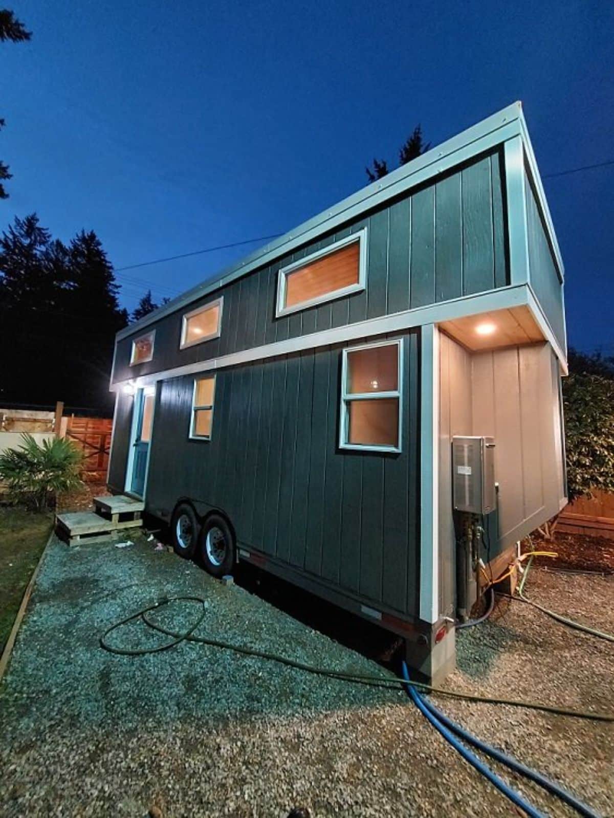 24’ tiny house on wheels from sideways