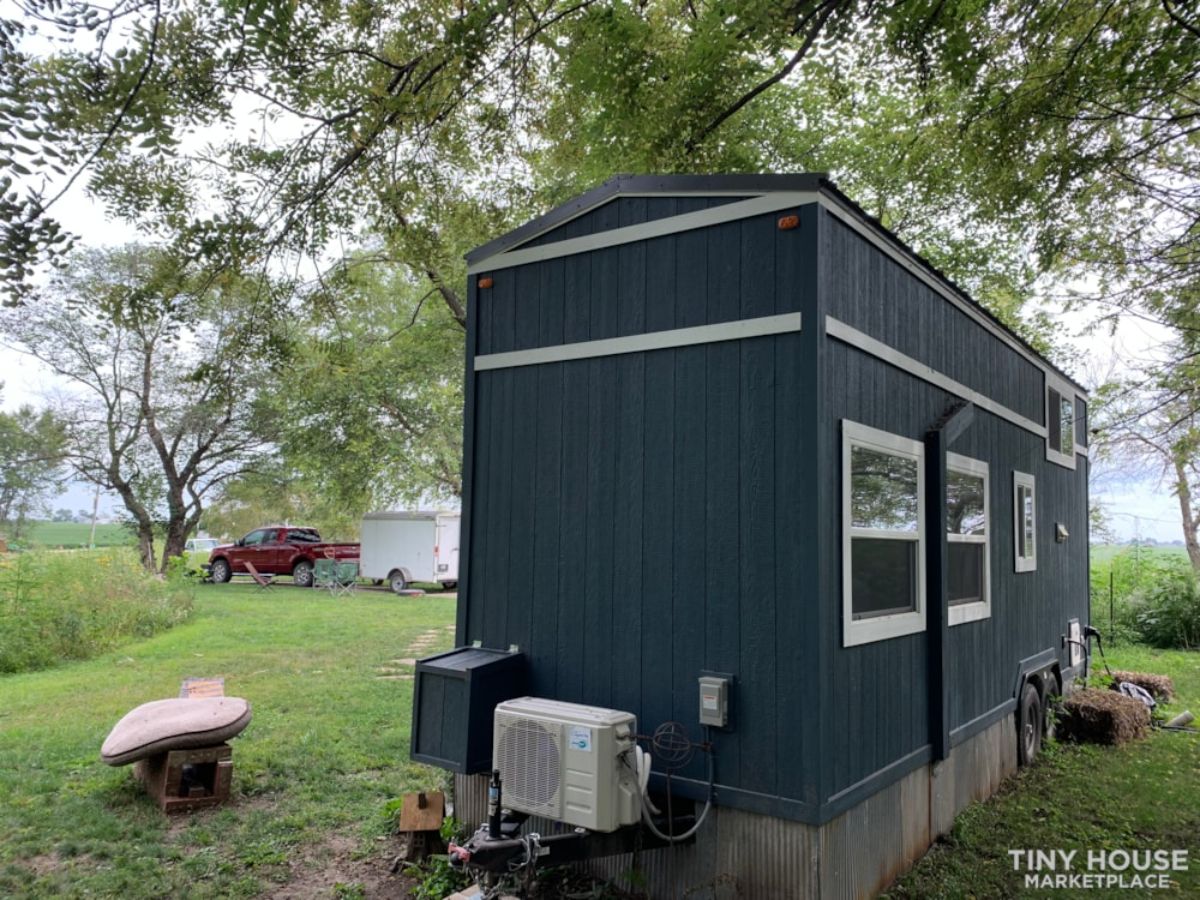 Side ways of towable tiny home from outside
