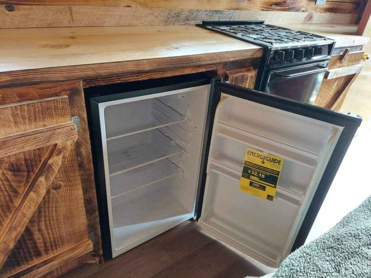 Small refrigerator included in the deal