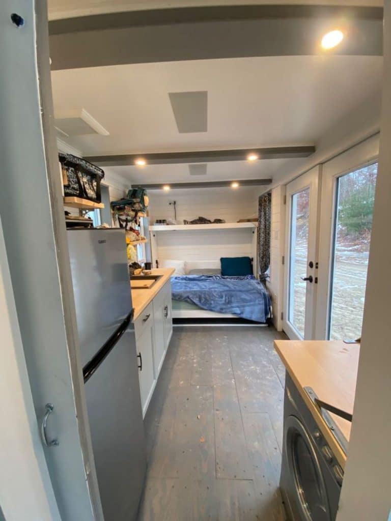 Solar Powered Tiny Home Manages Offgrid Tiny Living In Just 20'