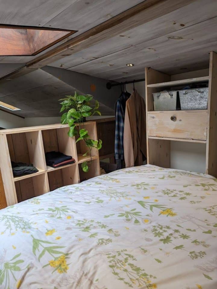 2 Bedroom Off Grid Tiny Home Comes With A Gorgeous Sunroom
