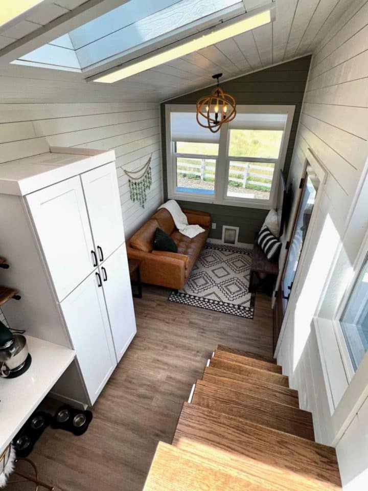 28' Luxury Tiny Home Exudes A Modern Aesthetic Design - Tiny Houses