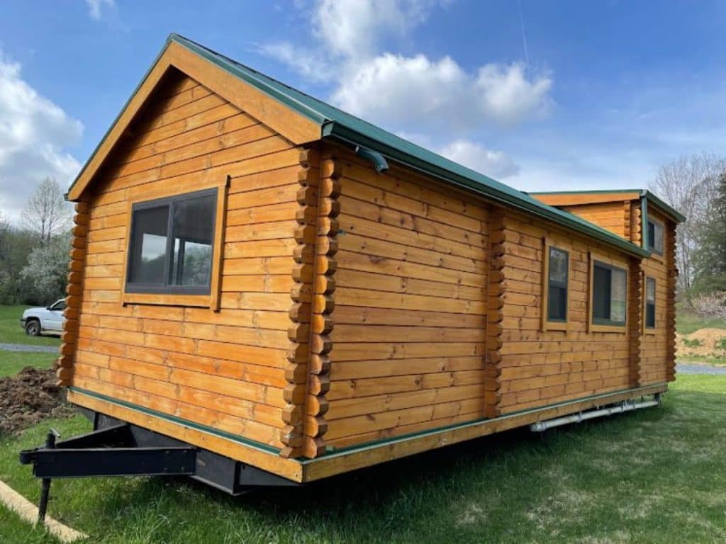 Gorgeous 2 Bedroom Tiny Cabin On Wheels Is Turnkey Ready - Tiny Houses