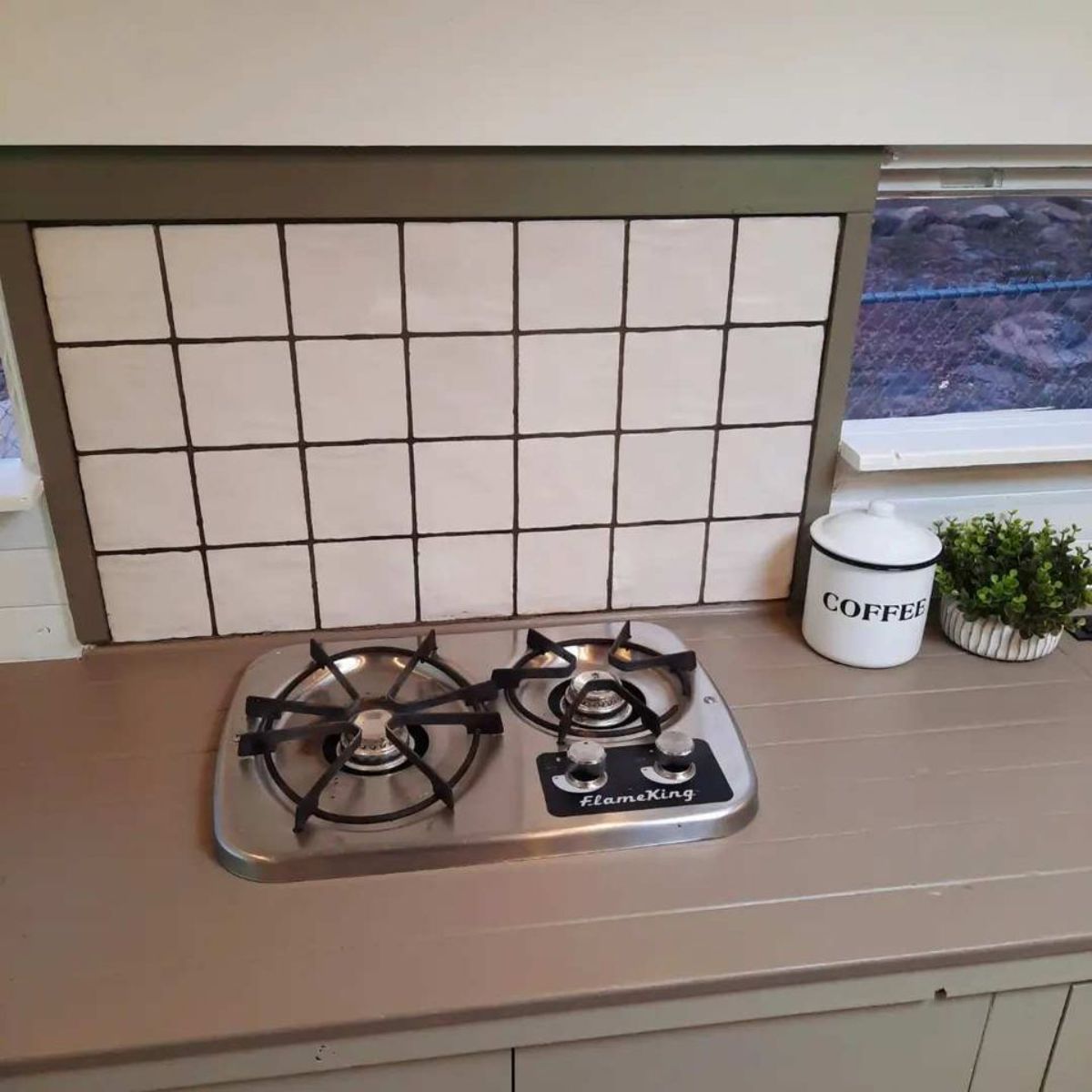 gas stove in the kitchen is included in the deal