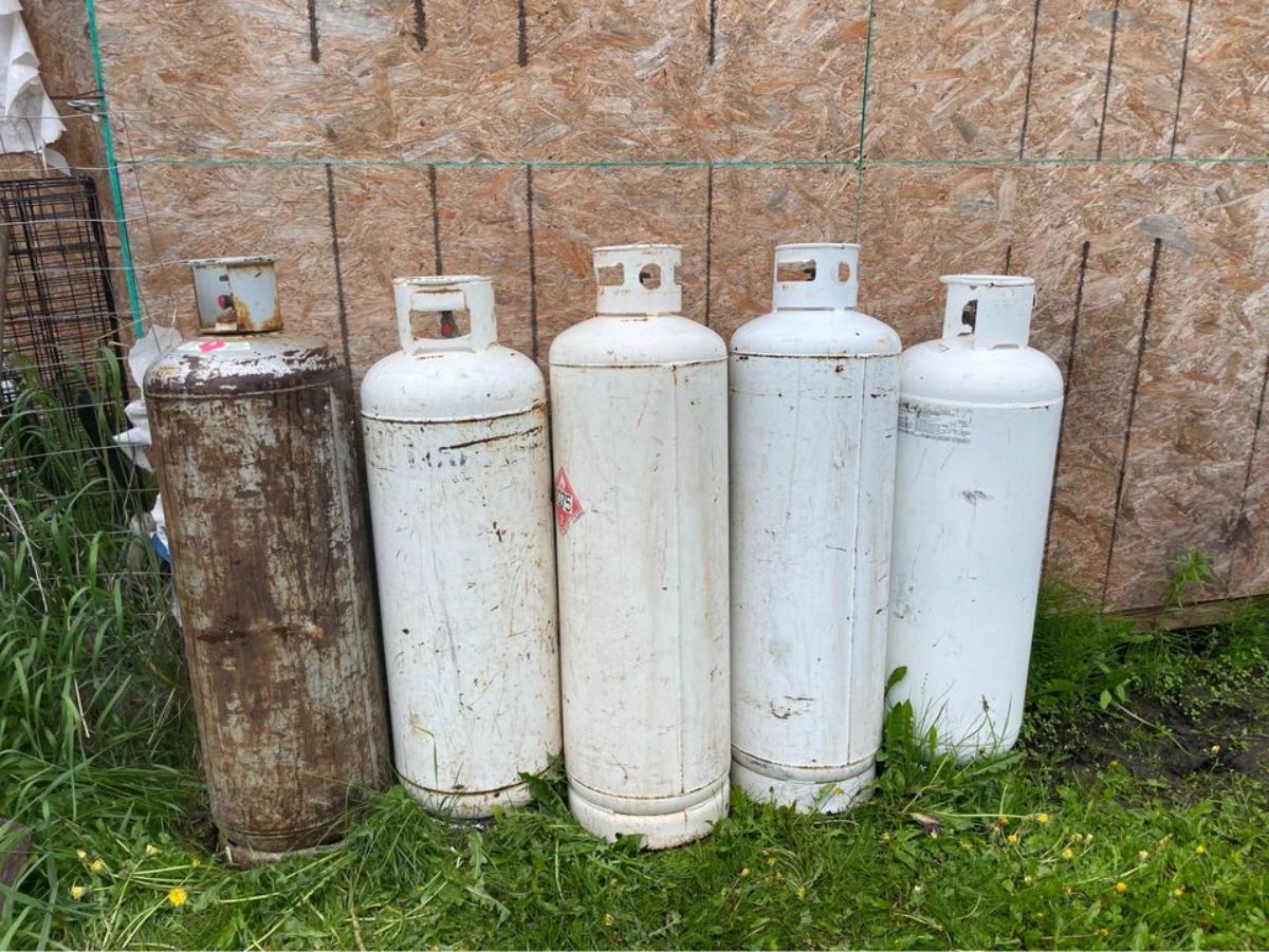 gas cylinders for smooth running of the house