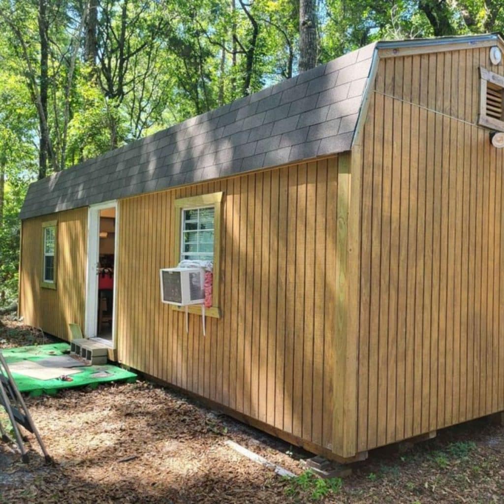 Southern-Inspired Tiny House by Incredible Tiny Homes - Tiny Houses