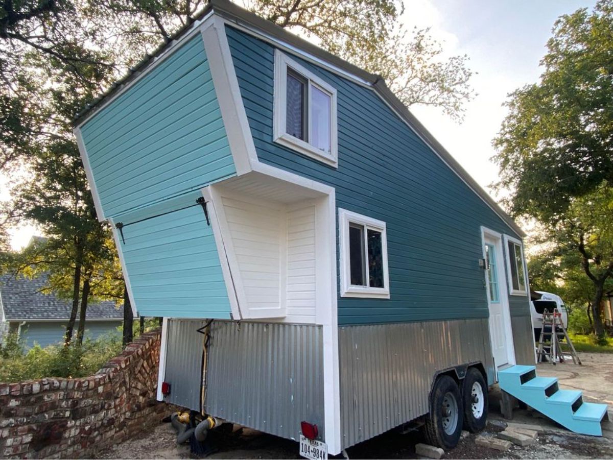 side vie of 20’ tiny home from outside