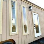 Featured Img of Super Spacious Tiny House is Stylish, Versatile and Affordable