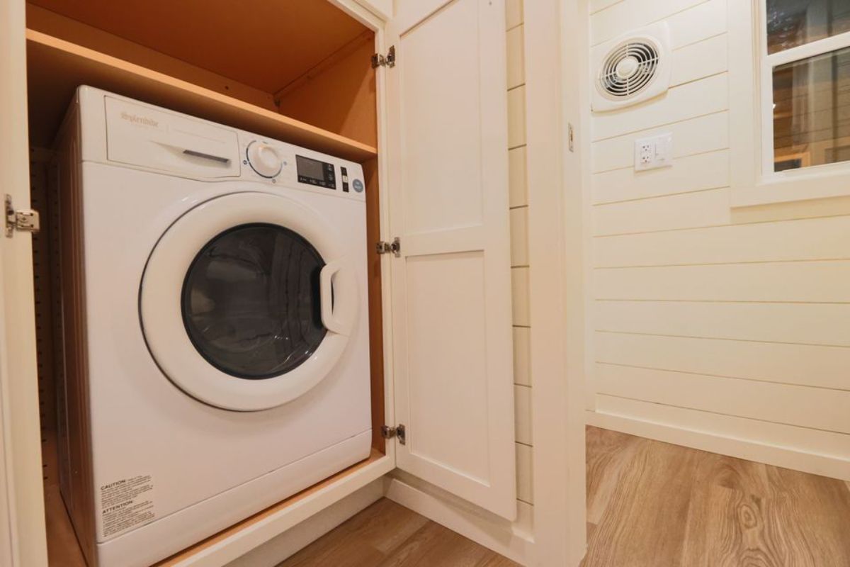 washer dryer combo included in the deal