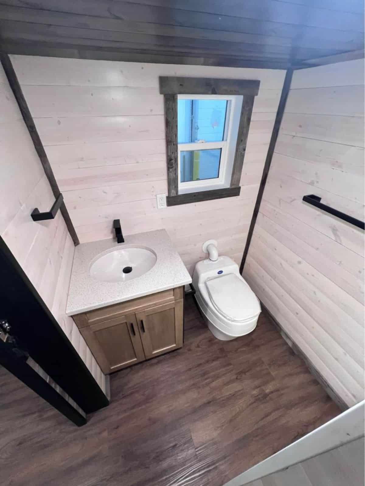bathroom of NOAH certified tiny house has all the standard fittings