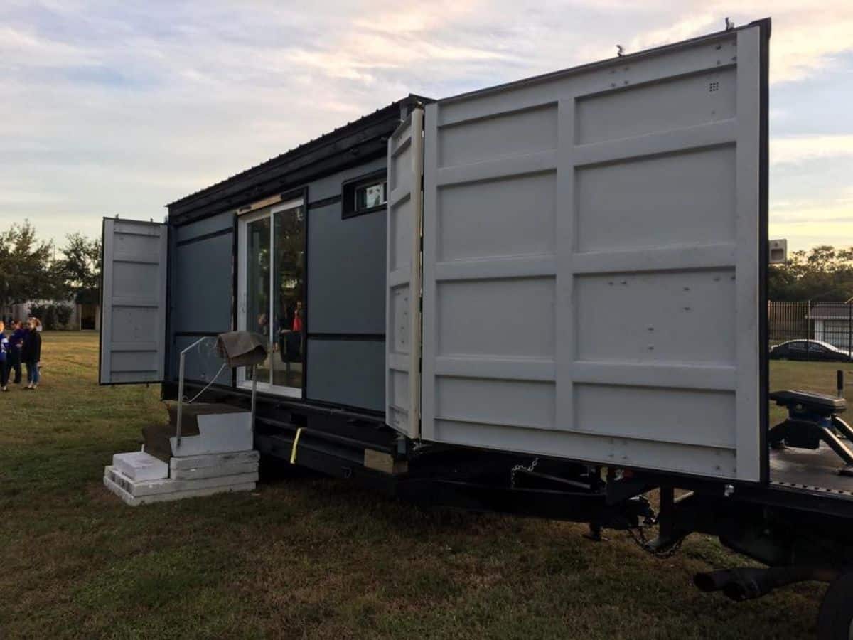 exterior view of heavy duty container home