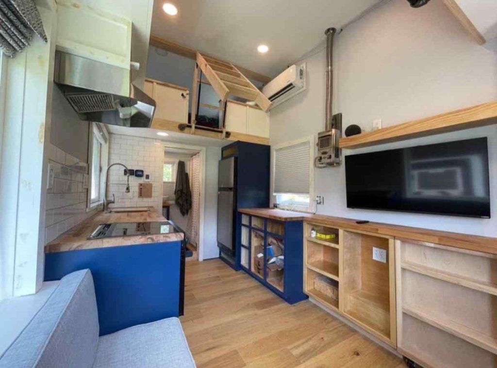 Fully Offgrid Home Gives You A Live-Off-The-Land Setup For $100K ...